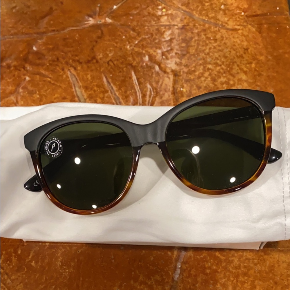 Brand new polarized electric sunglasses